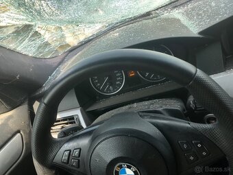 Predam M-paket volant z BMW E60 - 2