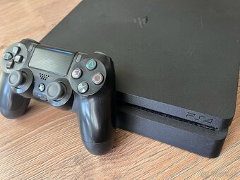 PS4 Slim 1TB - 2