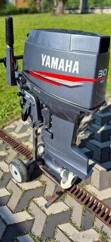 Lodný motor Yamaha 30 DMHO, 2-takt,krátká noha, zánovný stav - 2