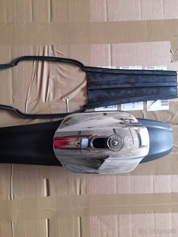 HARLEY DAVIDSON® BREAKOUT FXSB Dashcover - 2