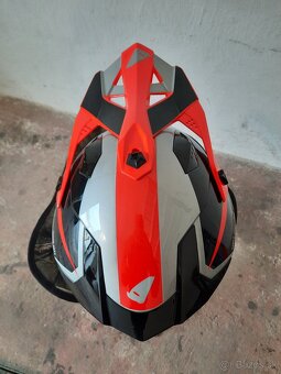 Motokros prilba - 2