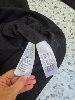 Calvin Klein mikina vo veľkosti XL - 2