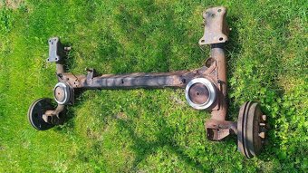 Zadna naprava Fiat uno 1.3 d - 2