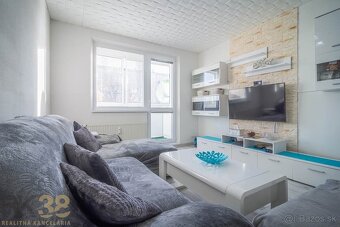 Zrekonštruovaný 3-izbový byt neďaleko širšieho centra Poprad - 2