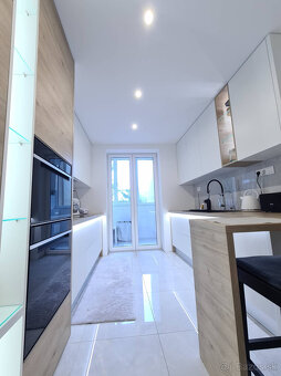 Prenájom exkluzívny 3.i.byt Nitra-Chrenová s garážou - 2