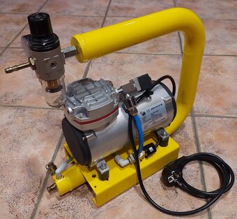 Airbrush kompresor s tlakovou nádobou 1 L - 2
