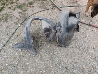 Predám Škoda Fabia 1 combi podblatnik - 2