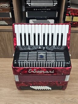 Novy akordeon E-soprani vhodny do ZUŠ - 2