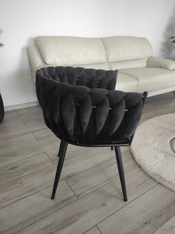 Jedálenská stolička - 2