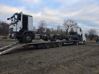 PODVALNÍK VAN HOOL NA PŘEPRAVU r.2016, nápravy SAF - 2