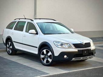 Škoda Octavia Scout 2.0 TDI 4x4 DSG alcantara - 2