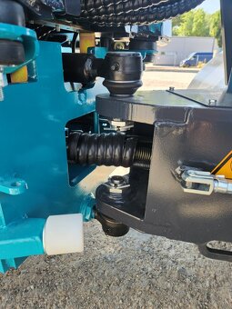 mininakladač Schmidt 3530, motor Kubota - 2