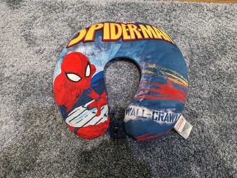 Spiderman cestovný vankúš - 2