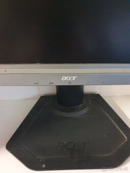 Monitor Acer - 2