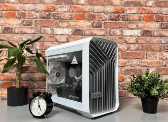 Ryzen 7 7700X\32GB\RTX 3080Ti\SSD\850W Zdroj - 2