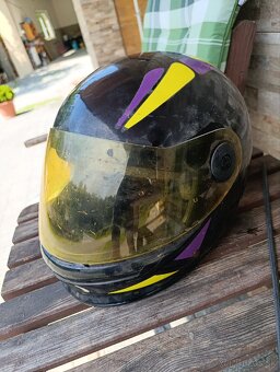 Prilba na moto - 2
