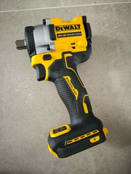 DeWALT 18V rázový uťahovák DCF922P2T nový set - 2