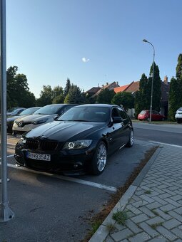 BMW E90 330i LCI M PAKET - 2