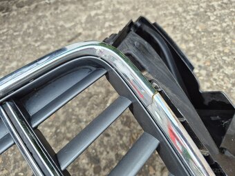 Audi A5 / S5 8T Sline predna maska - 2