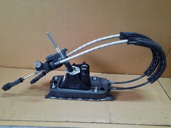 kulisa radenia Octavia 3, Golf 7 - 2