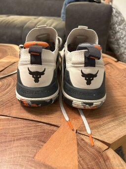 UNDERARMOUR pánske fitness tenisky - 2