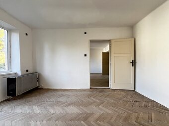 Predám 2-izbový byt, 56m2, balkón, Kežmarok. - 2