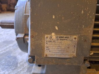 Predám novy/Nepoužitý elektromotor 10 kw - 2