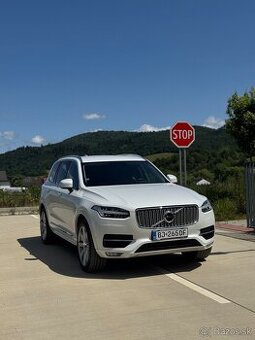 Volvo XC90 2.0 235 kW •Benzín• Automat - 2