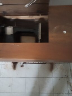 Šijací stroj Lada - 2