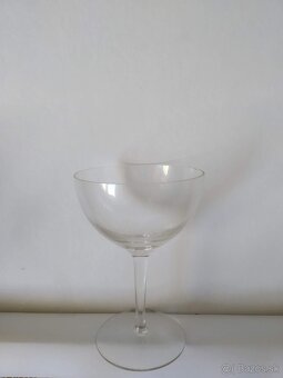 Sklenené poháre - 2
