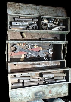 Plechový box na náradie - 2