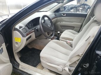 Hyundai Sonata - 2
