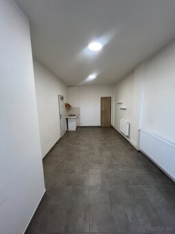 Kozmetické, obchodné, administratívne priestory - 2