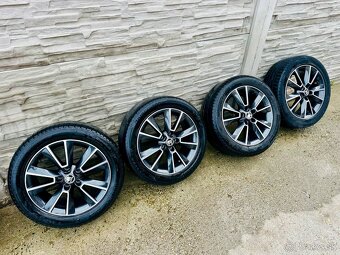 Komplet letnú sadu alu Škoda MATTERHORN 5x112 225/50 R17. - 2