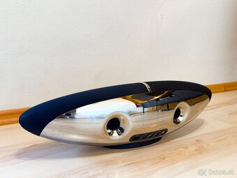 Bowers & Wilkins Zeppelin - 2