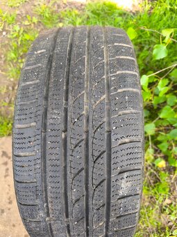 205/45R16 - 2