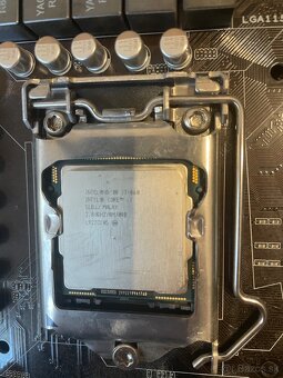 ASUS P7P55D PRO - i7 860 - 8GB RAM - 2