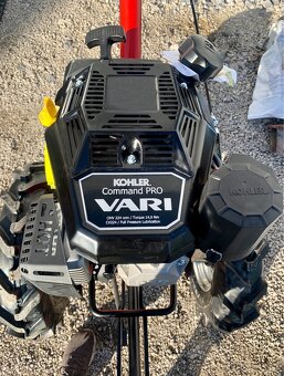 Predám terra,vari malotraktor motor Kohler CV224 4 takt - 2