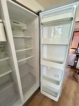 Predám americkú chladničku LG Side by Side s výrobníkom ľadu - 2