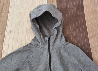 Športová funkčná mikina v. 152 Gap - 2