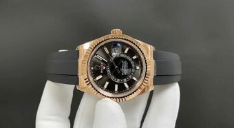 Rolex SkyDweller Rose Gold Oyster Flex - 2
