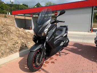 Yamaha Xmax 400 Momo Design - 2
