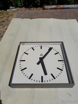 HODINY PAGOTRON 60V - 2