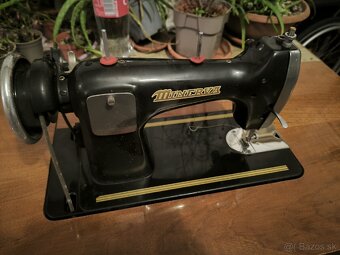 Predám šijací stroj - 2