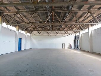 Výrobno-skladový priestor 560 m2 na prenájom - 2