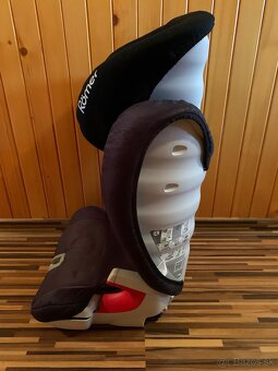 Autosedačka pre dieťa 15 - 36 kg - 2