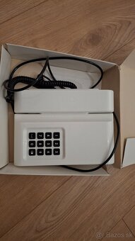 Retro telefony TESLA - cisto nove - 2