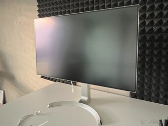32" LG 32UD99-W (4K monitor) - 2
