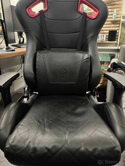 Predám OMEN by HP Citadel Gaming Chair - herná stolička - 2