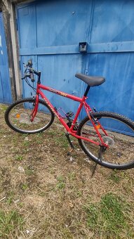 Predám horský bicykel viď foto cena 60 eur. - 2